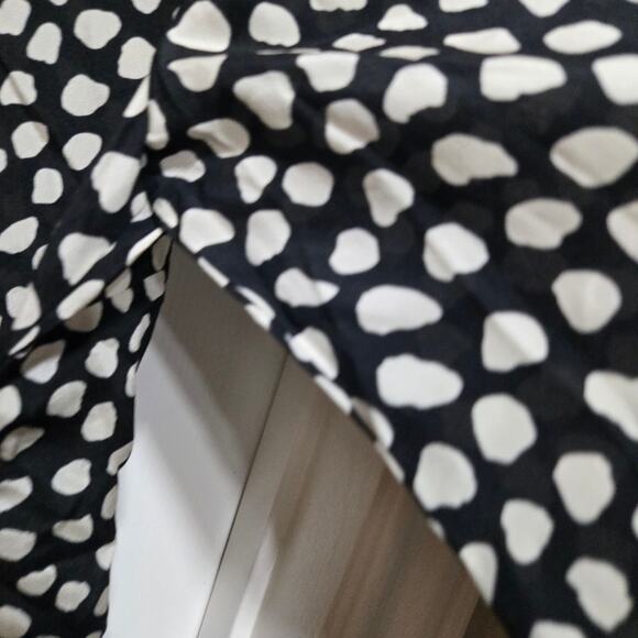 J.Crew Silk Abstract Dot Tie-Back Blouse Women’s 6 - Picture 8 of 11